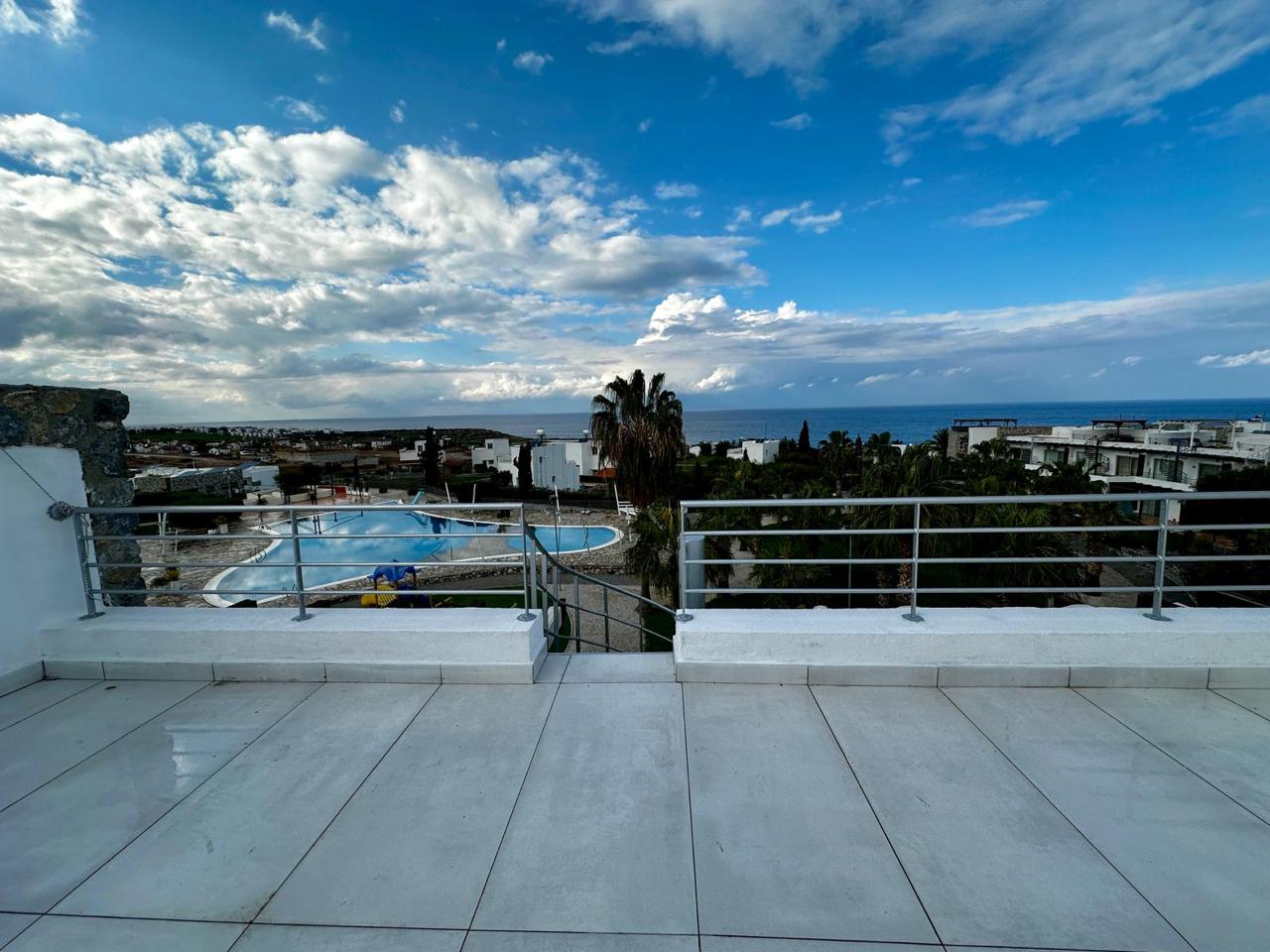 🌊 PALM BAY VIEW: Exklusive 3-Zimmer-Wohnung mit privater Dachterrasse und Panoramablick auf das Mittelmeer AKTIONSPREIS: 165.000 £